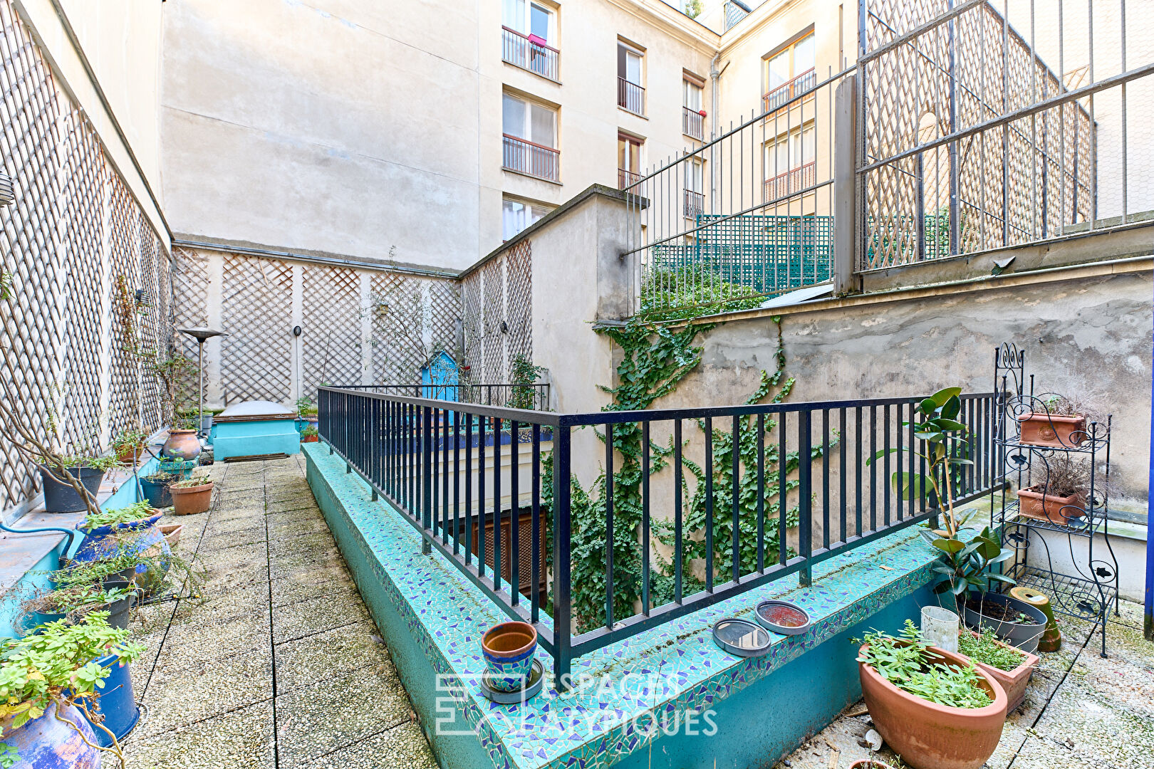 Studio with Terrace in Arts et Métiers