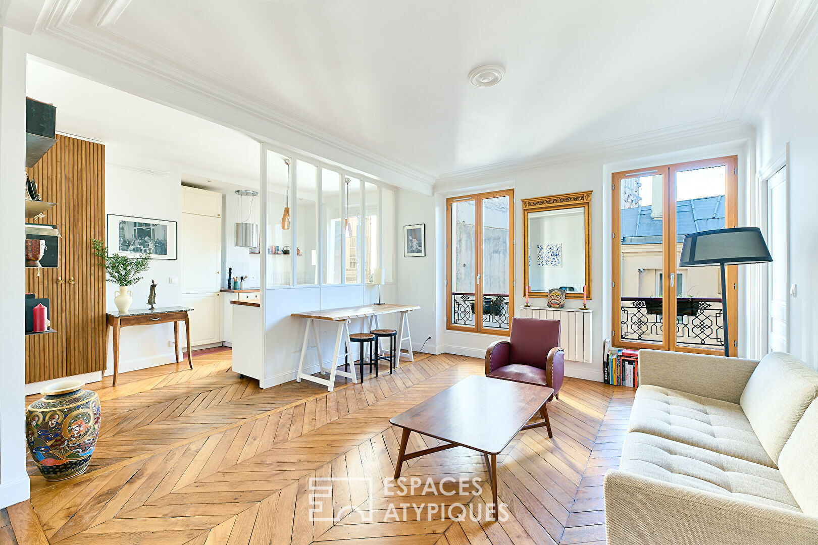 Bright apartment between Buttes-Chaumont and Parc de Belleville