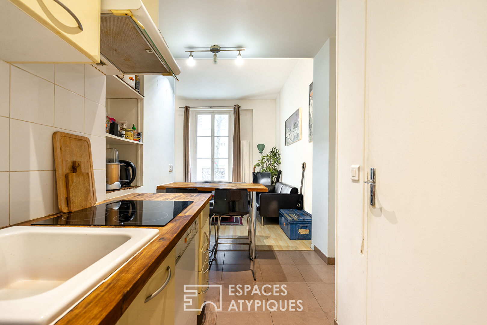 Studio with generous volumes in the Cité de la Roquette
