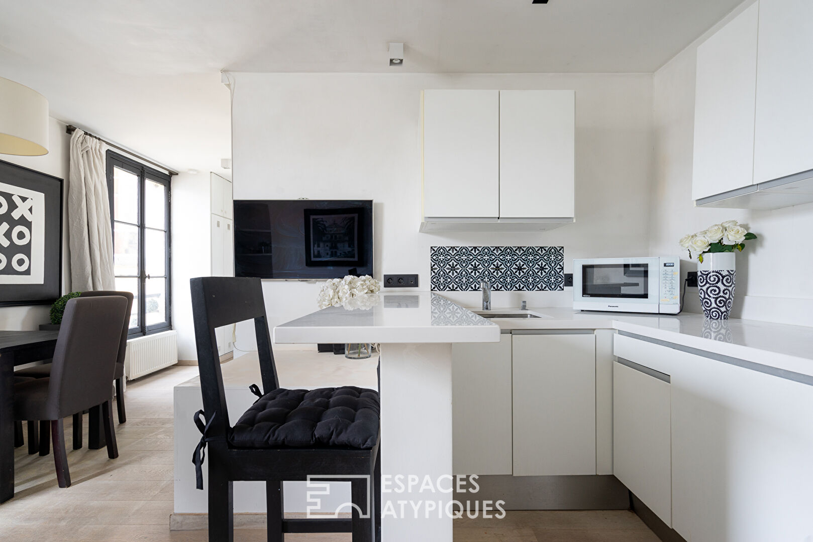 Appartement contemporain sur cour en plein coeur du Marais
