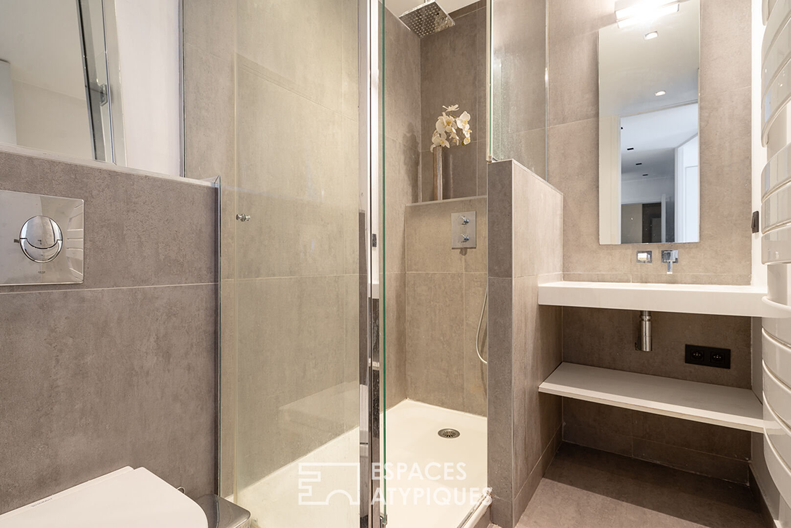 Appartement contemporain sur cour en plein coeur du Marais