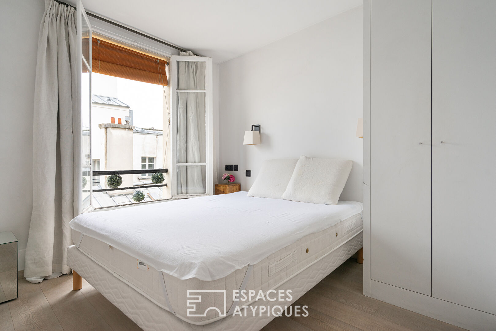 Appartement contemporain sur cour en plein coeur du Marais
