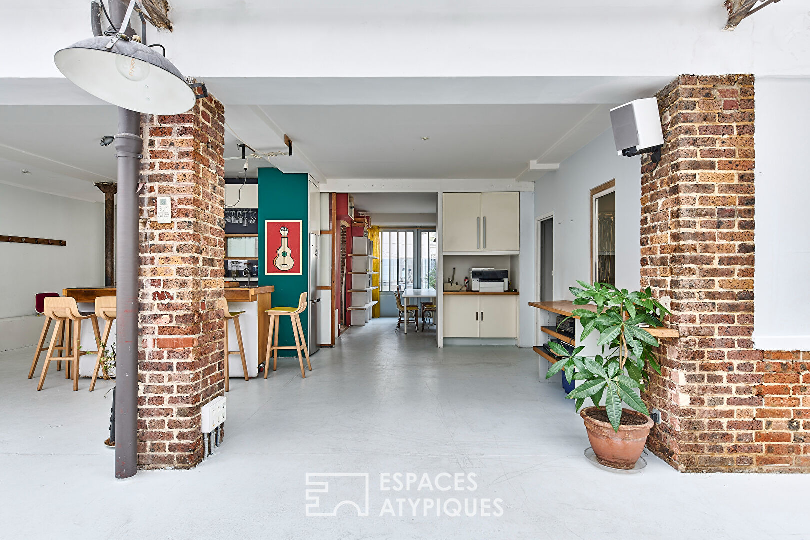 Loft Workshop with commerciality in Parmentier