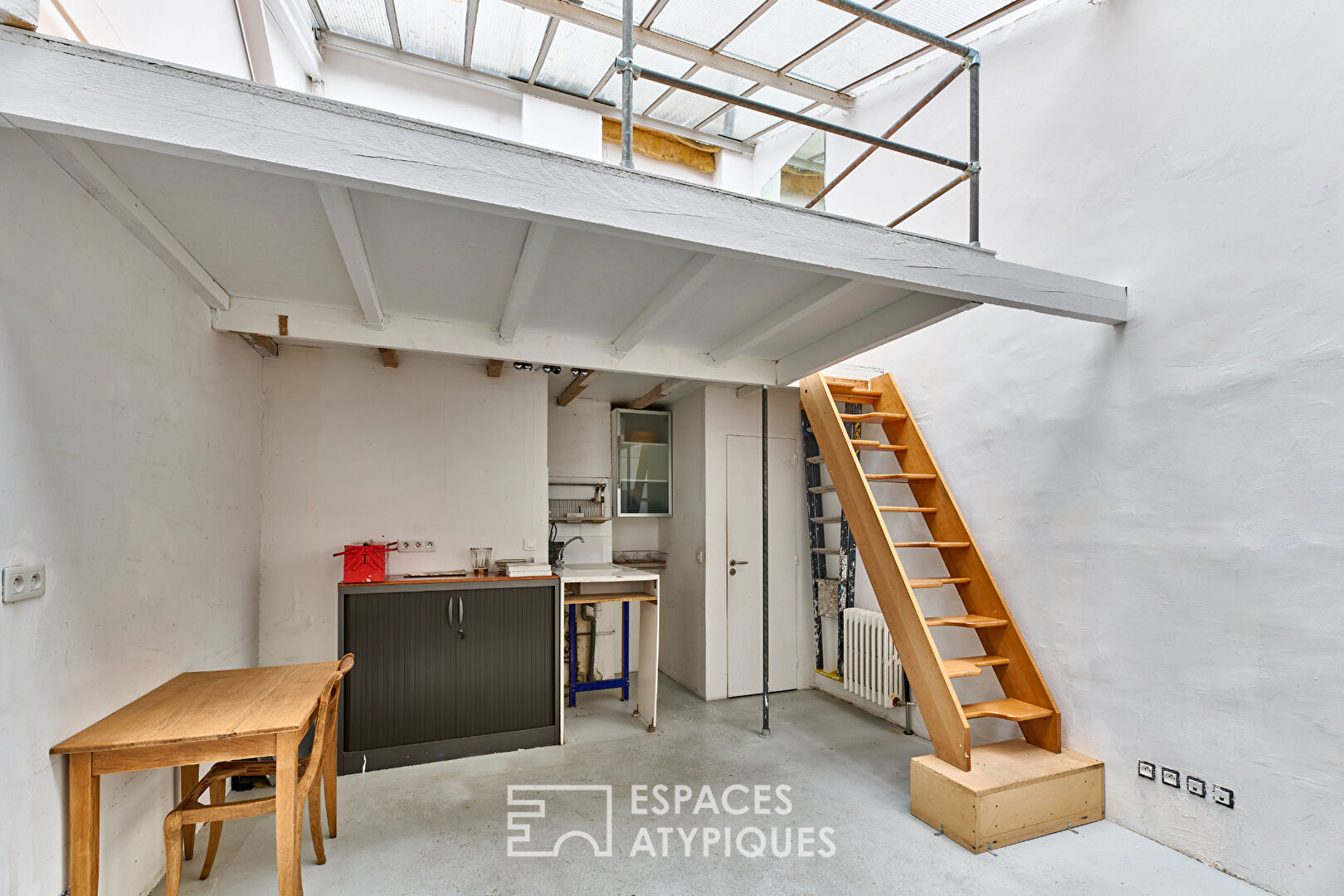 Loft Workshop with commerciality in Parmentier