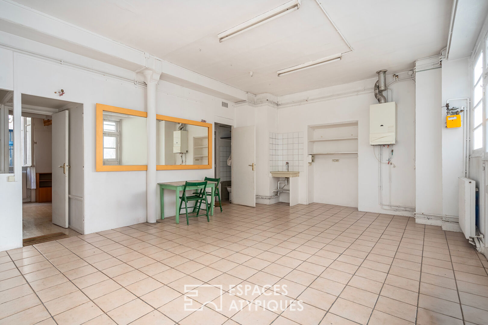 Local commercial à repenser sur rue et cour