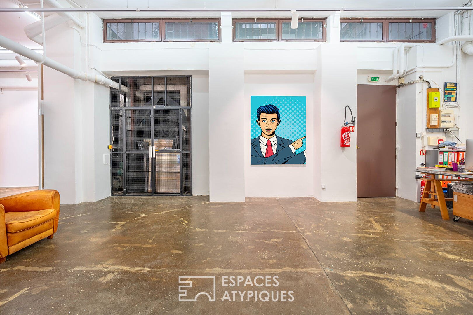 Commercial premises with a New York loft spirit