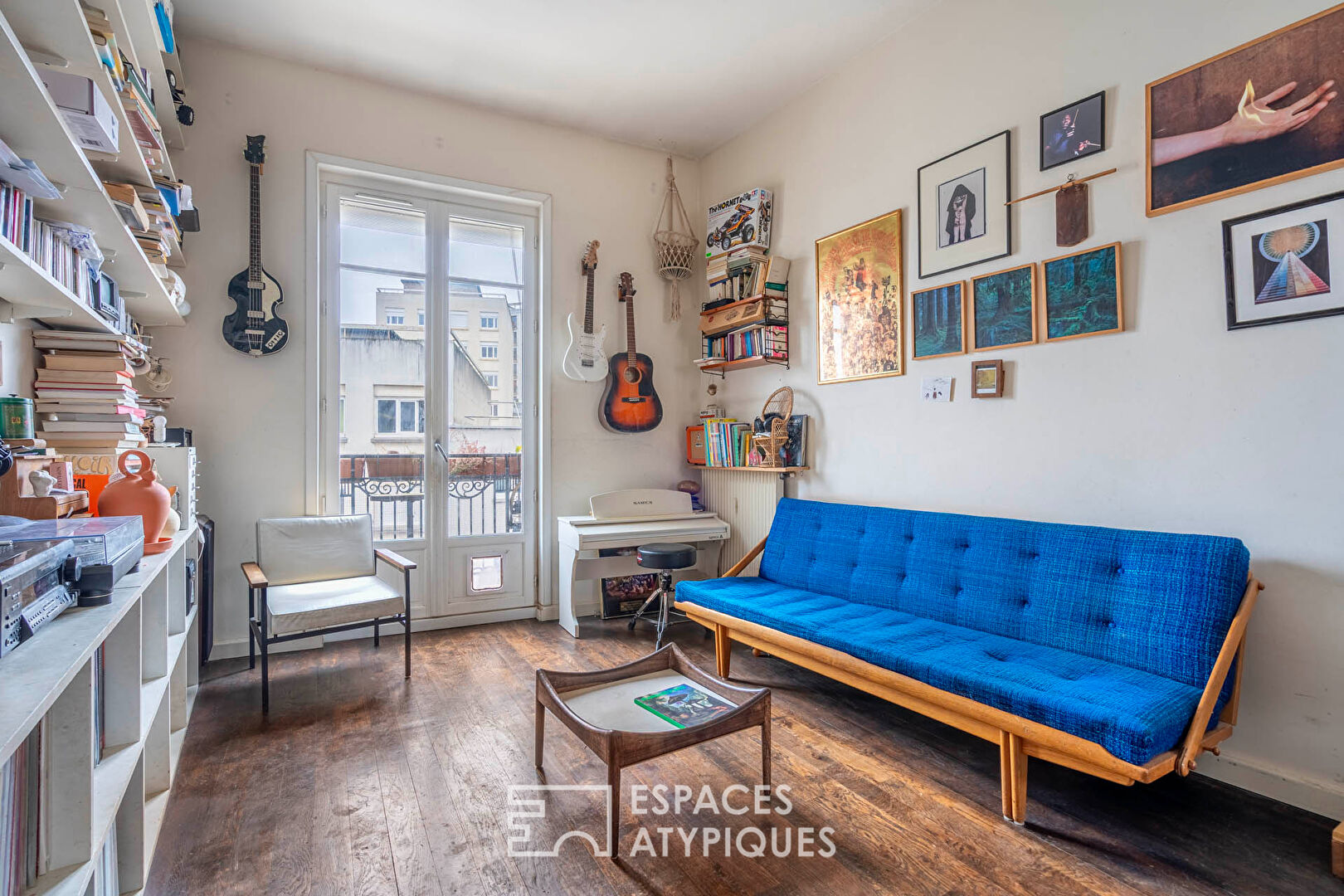 Apartment with balcony