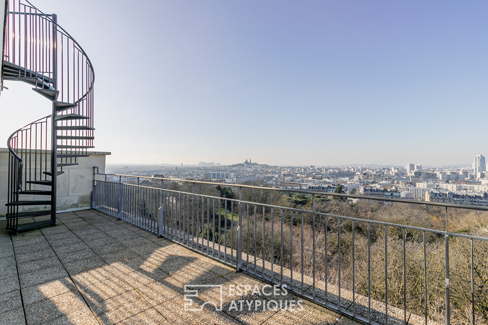 Top floor with terrace, rooftop, and panoramic view
