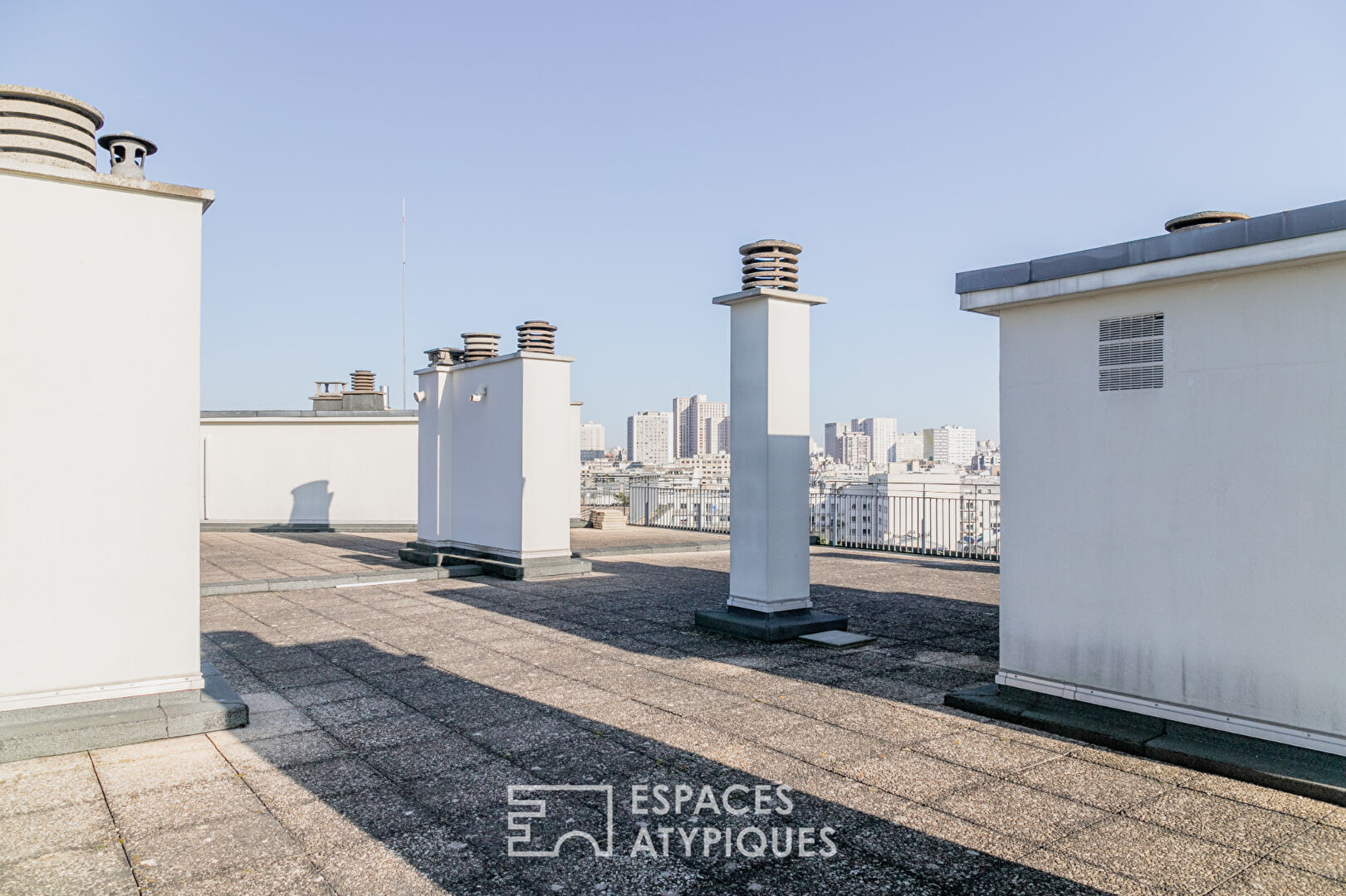 Top floor with terrace, rooftop, and panoramic view