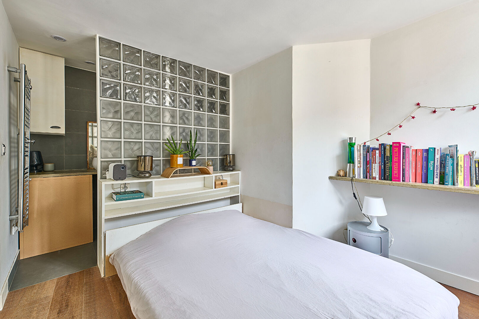 Top floor, a stone’s throw from the Canal St Martin